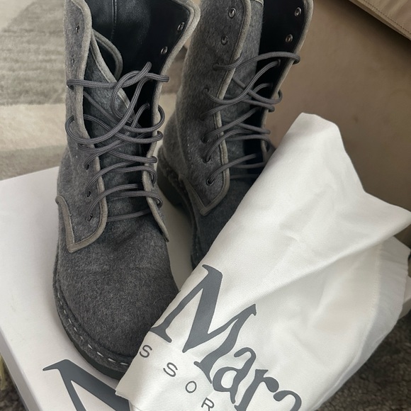 MaxMara cashmere boots - Picture 8 of 11